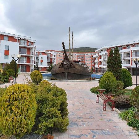 Fort Knox Privilege C-4 265 Apartment Szveti Vlasz Kültér fotó